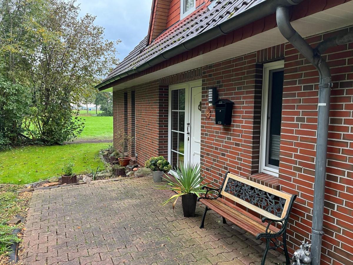 Ferienwohnung Storchennest 25503 Weener Exterior photo